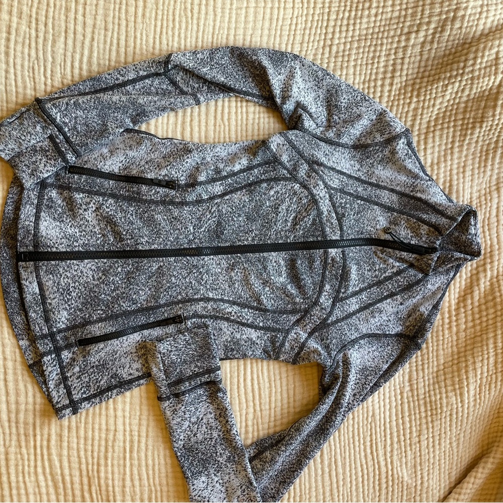 LULULEMON define jacket